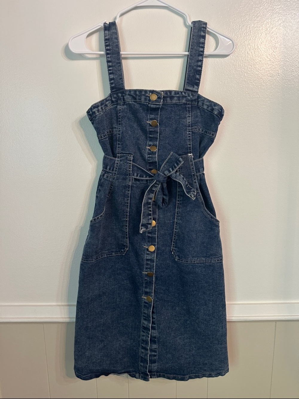 Sleeveless Dark Blue Denim Midi Dress with Tie Waist